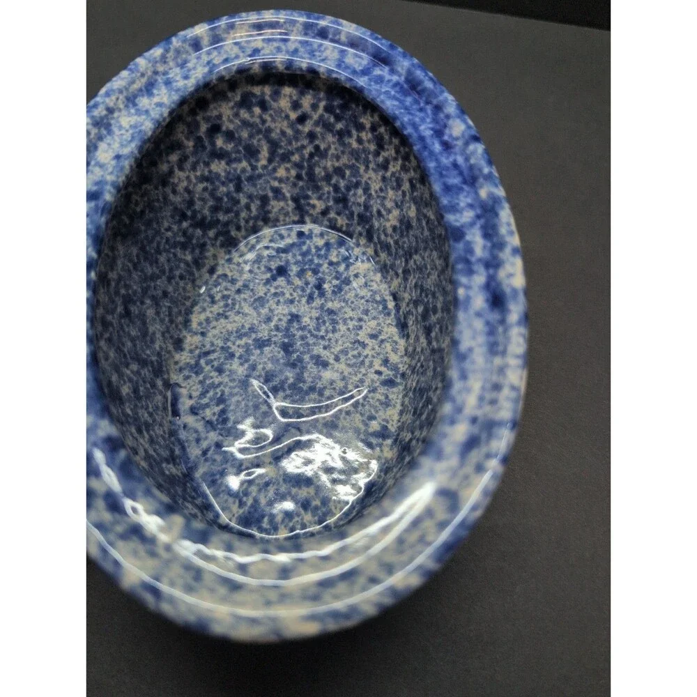 Spongeware Blue Ceramic Nesting Duck on Basket 2 quart Casserole Dish
